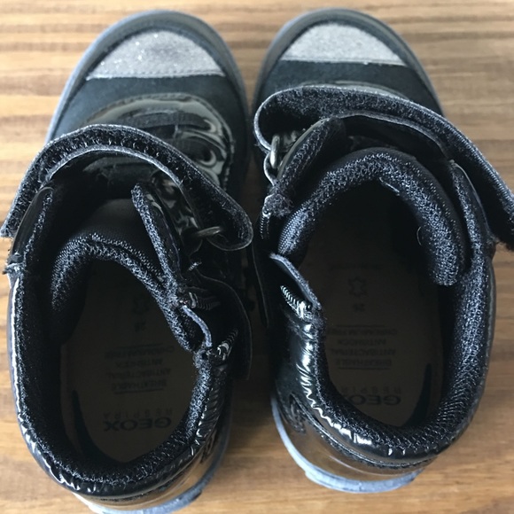 Toddlers GEOX Sneakers (26) US-8-1/2 - Picture 3 of 8